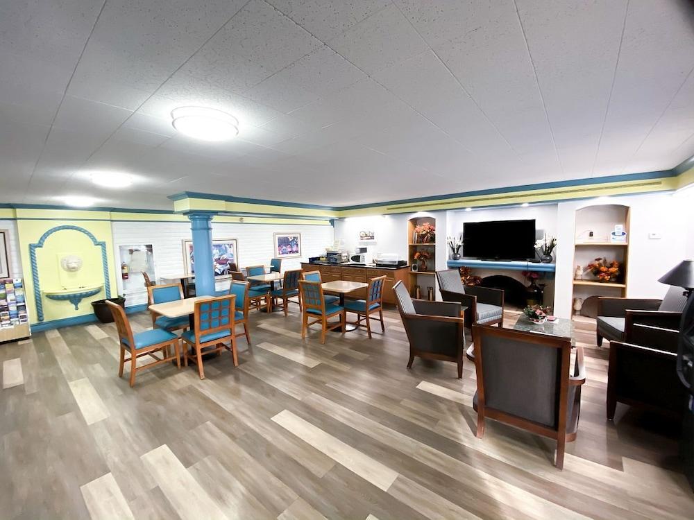 Econo Lodge Richmond-North Chesterfield Buitenkant foto