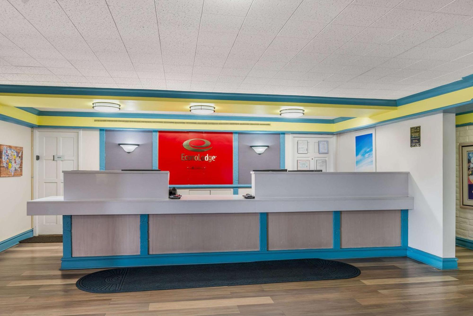 Econo Lodge Richmond-North Chesterfield Buitenkant foto
