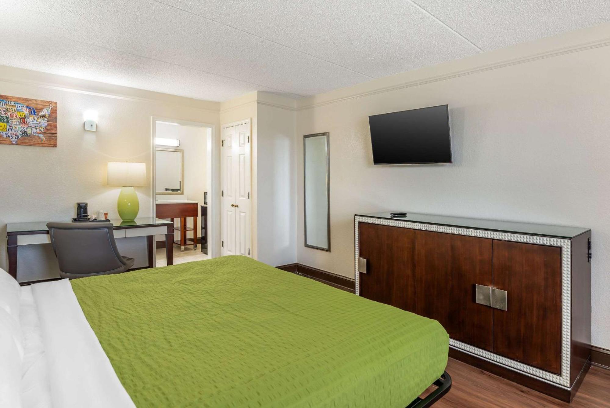 Econo Lodge Richmond-North Chesterfield Buitenkant foto